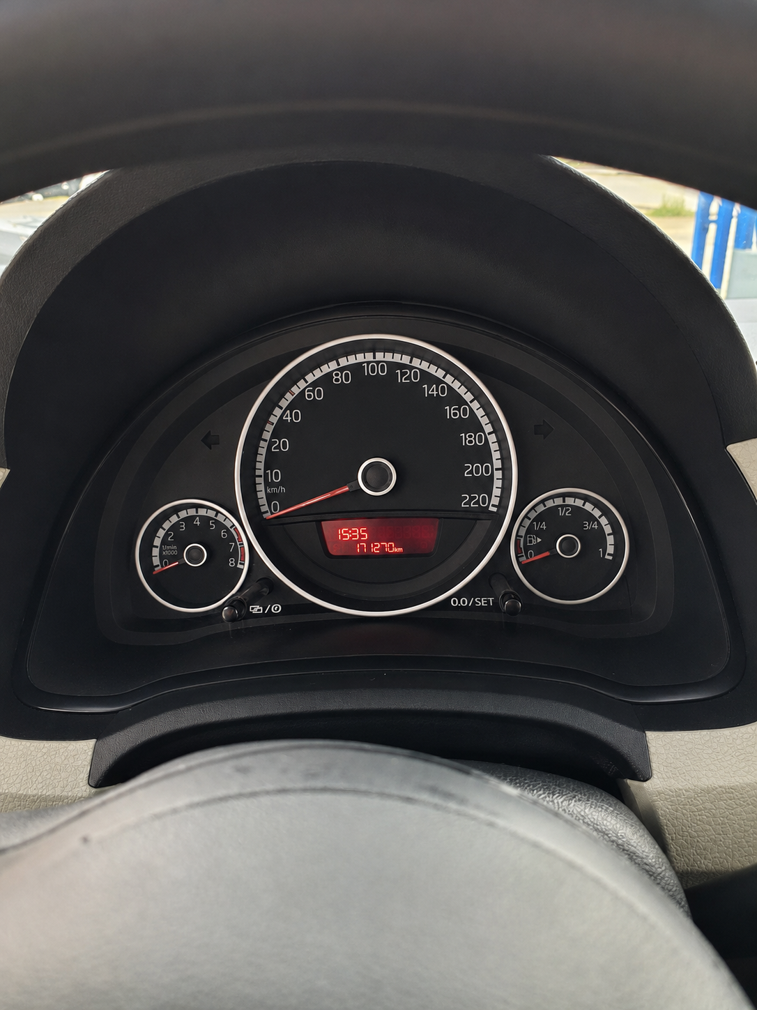 Volkswagen Up! Move TSI 2017 — miniatura 4